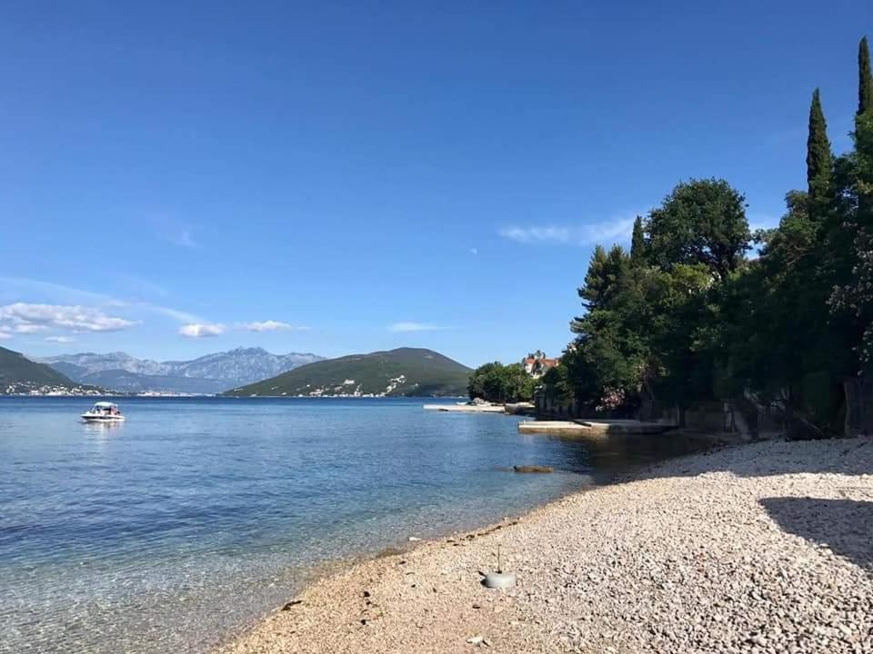 公寓 Njivice